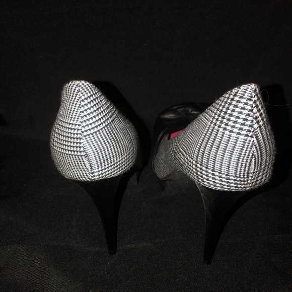 NWOT Candies Black & White Heels - Picture 4 of 7